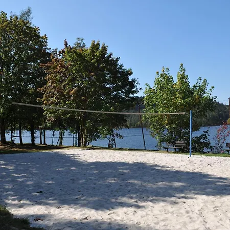 诺瓦滋沃霍斯特海滩度假村 * Křečovice