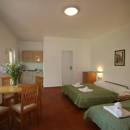 Nova Zivohost Üdülőpark *